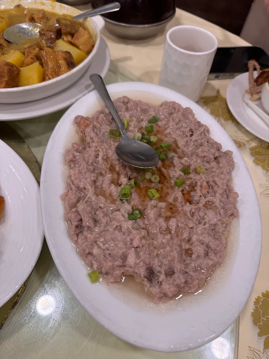 steamed minced pork with salted fish 鹹魚蒸肉餅